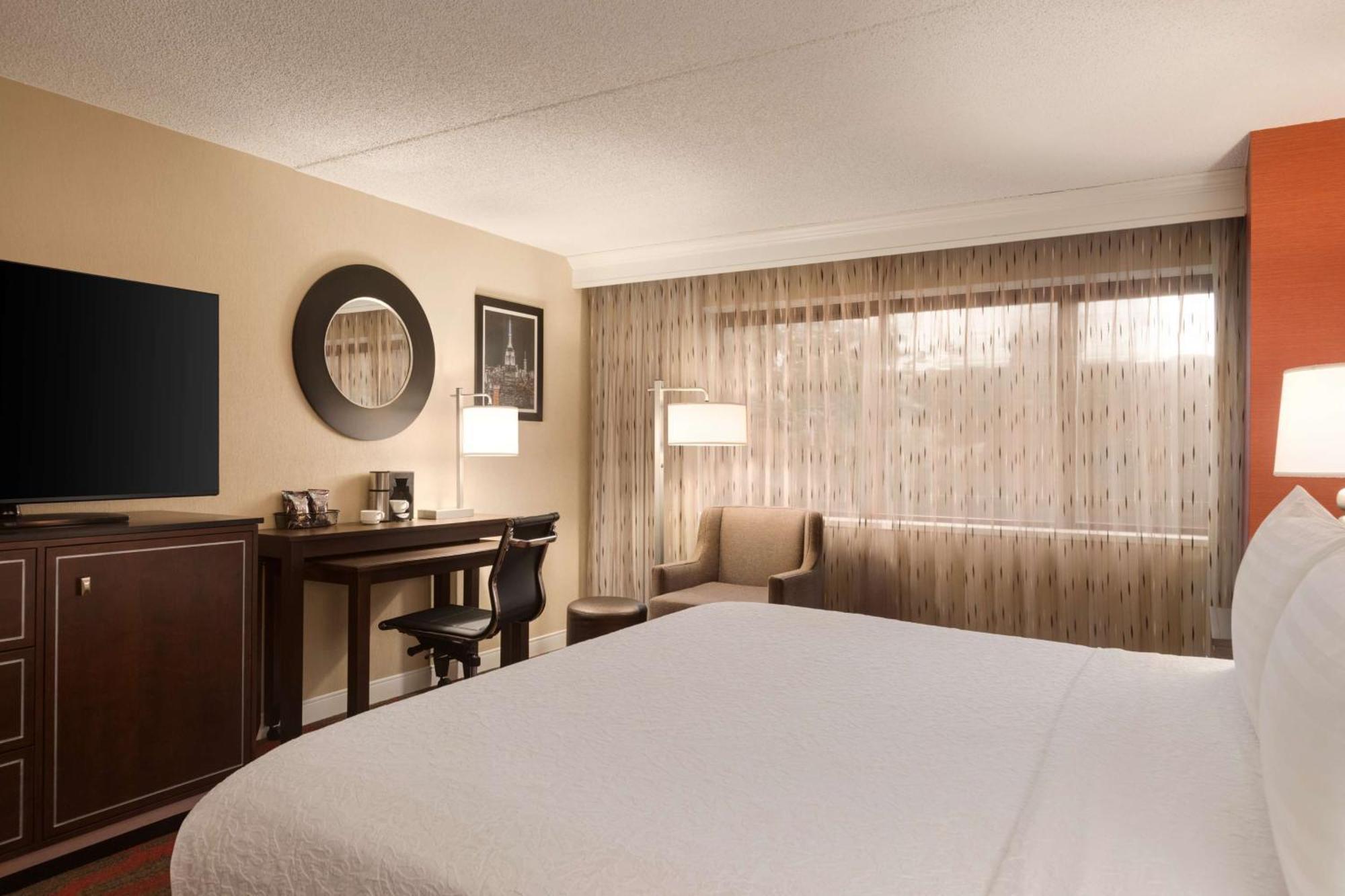 Laguardia Plaza Hotel New York Eksteriør billede