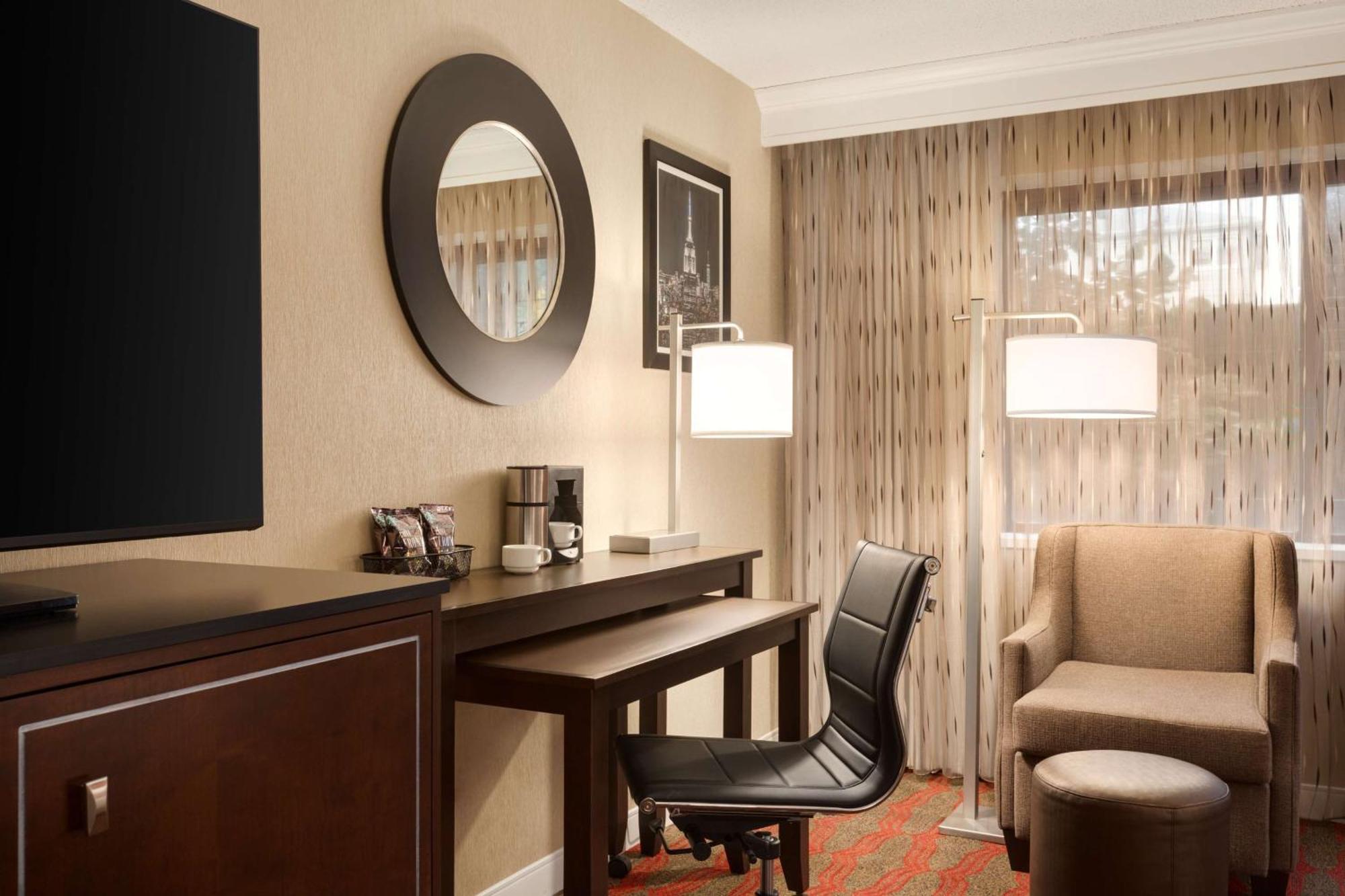 Laguardia Plaza Hotel New York Eksteriør billede